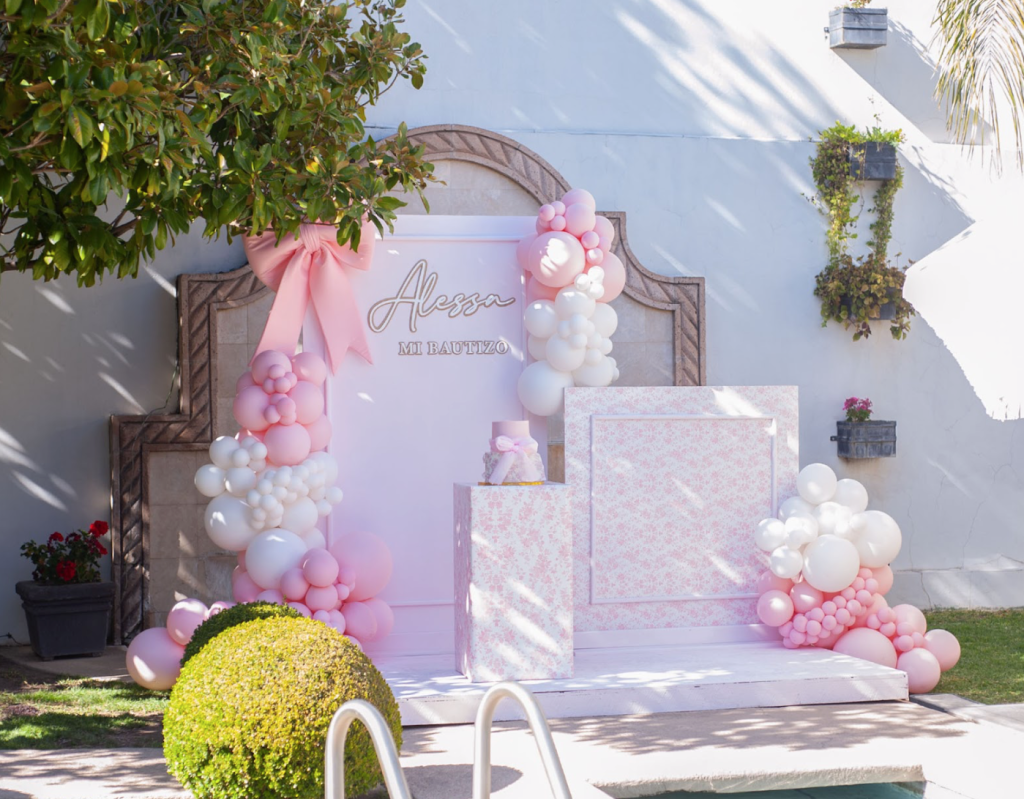 baby shower balloon arrangement
